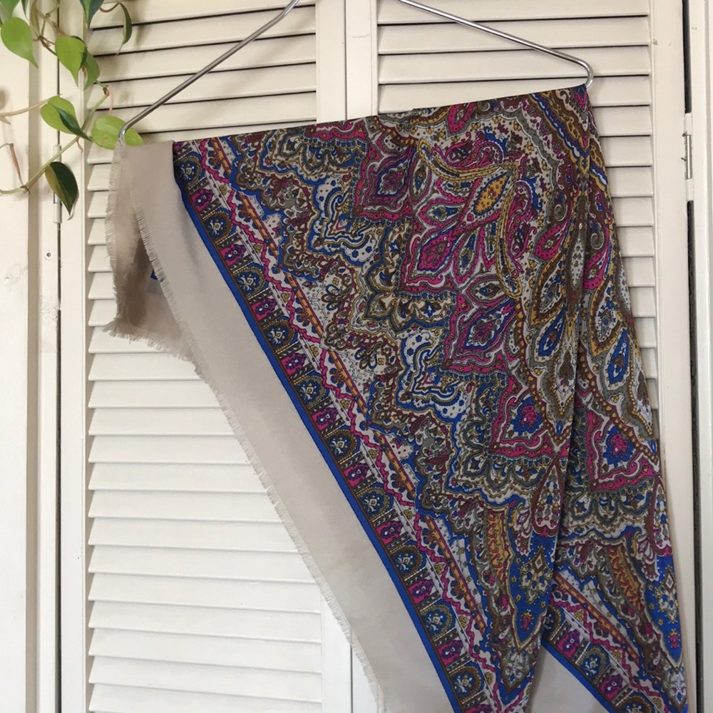 Scarf!